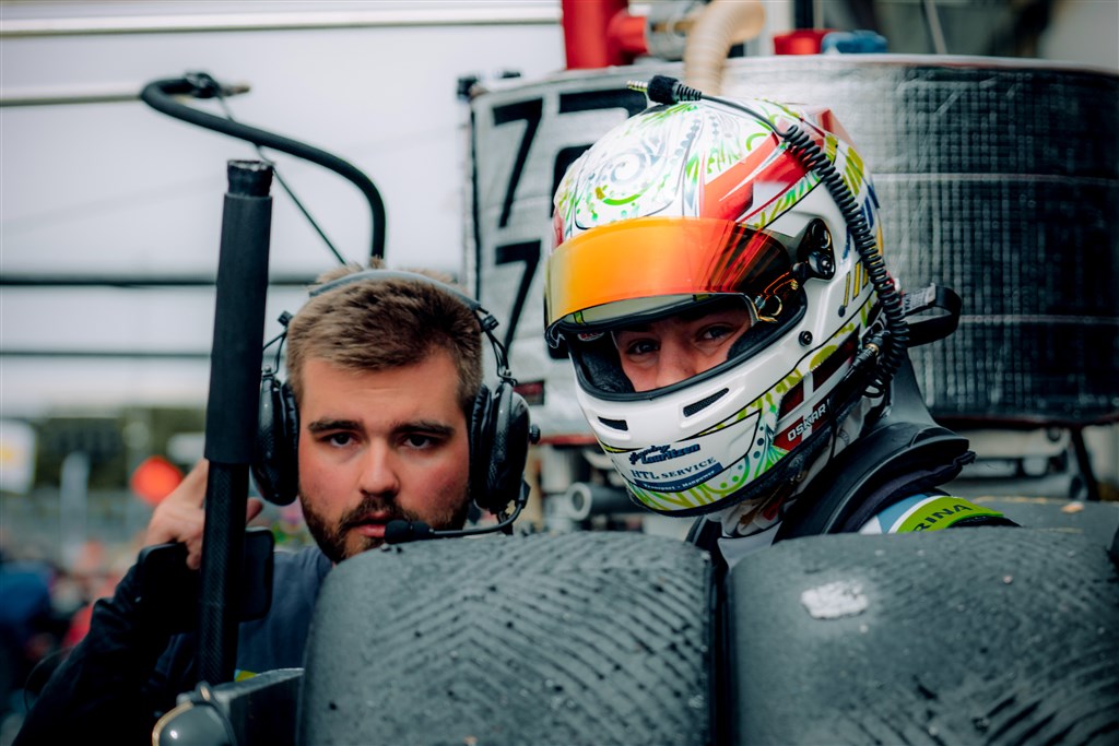 Hurtig Oskar Kristensen udfordret i GT4-sæsonåbner
(Foto: Allied-Racing)